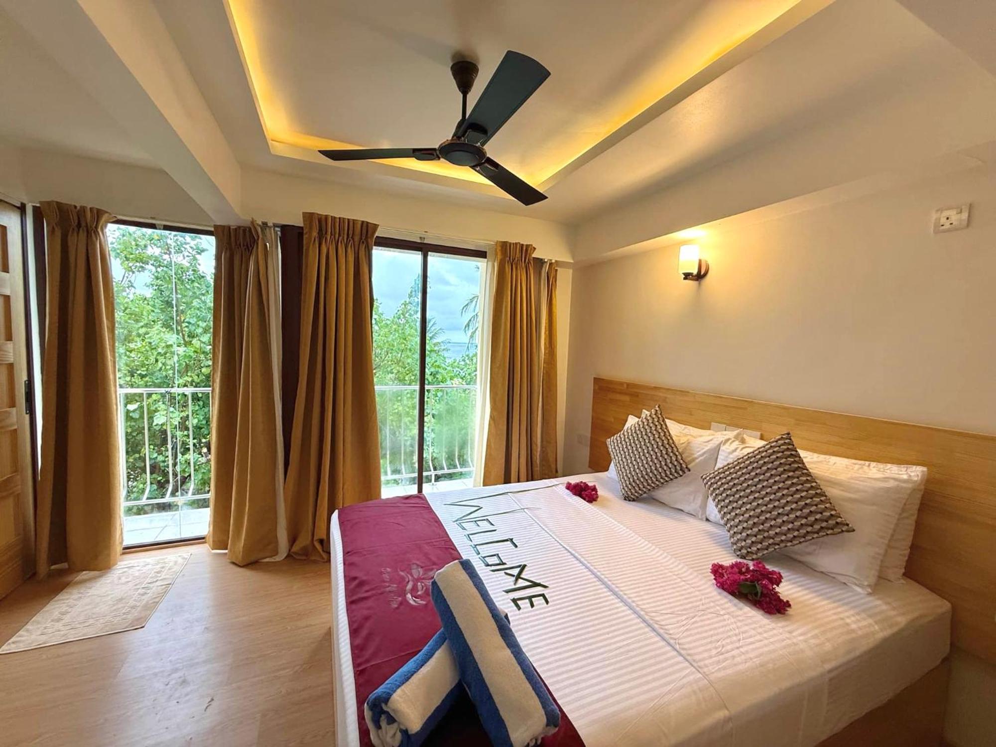 Ocean Lilly Inn Hangnaameedhoo ภายนอก รูปภาพ